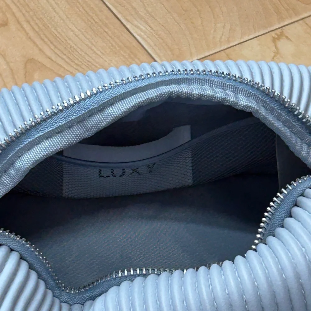 LUXY vegan soft